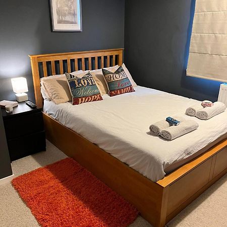 Stylish Double Room In Shared Apartment In Oxfordshire Eksteriør billede