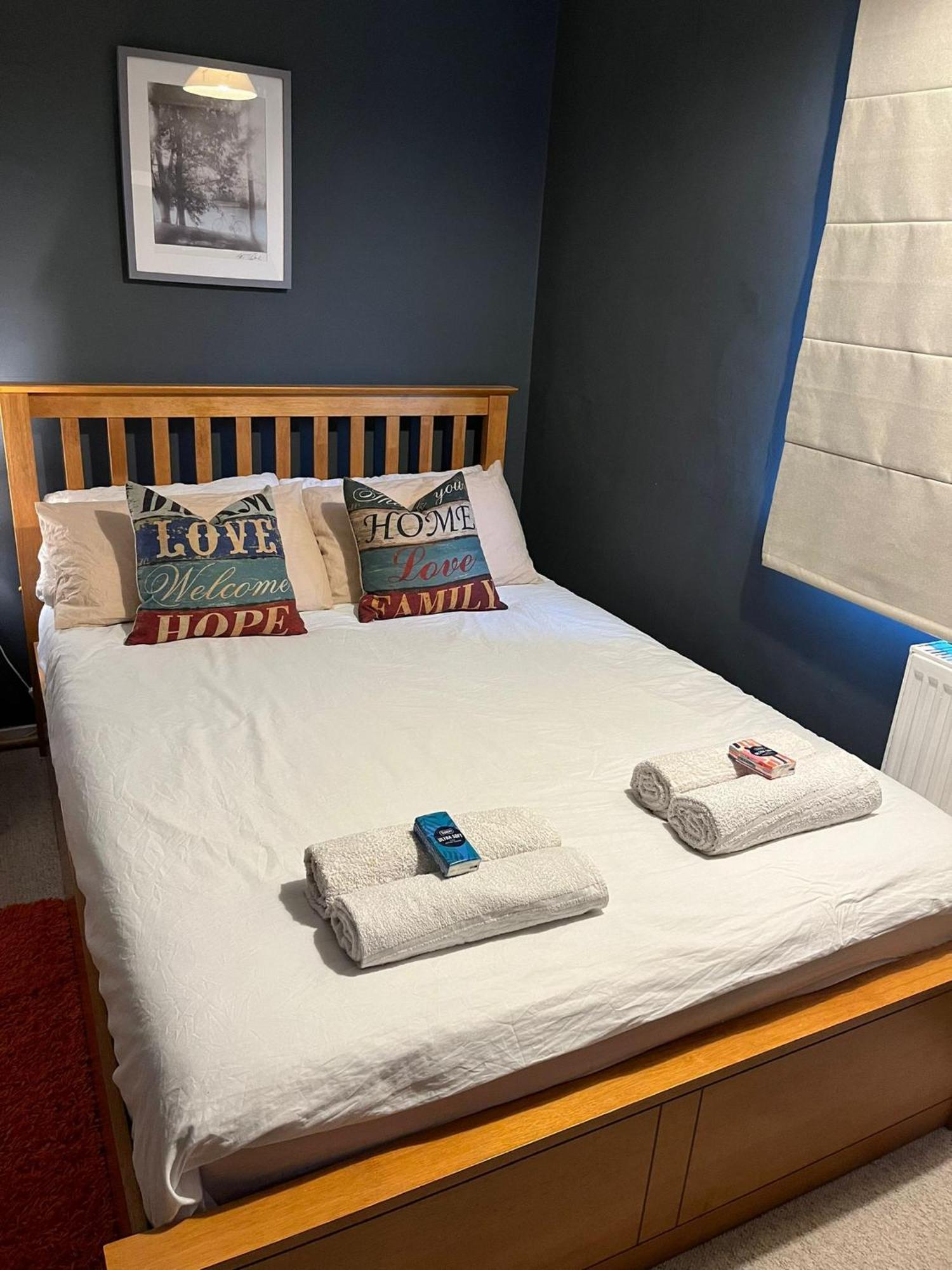 Stylish Double Room In Shared Apartment In Oxfordshire Eksteriør billede